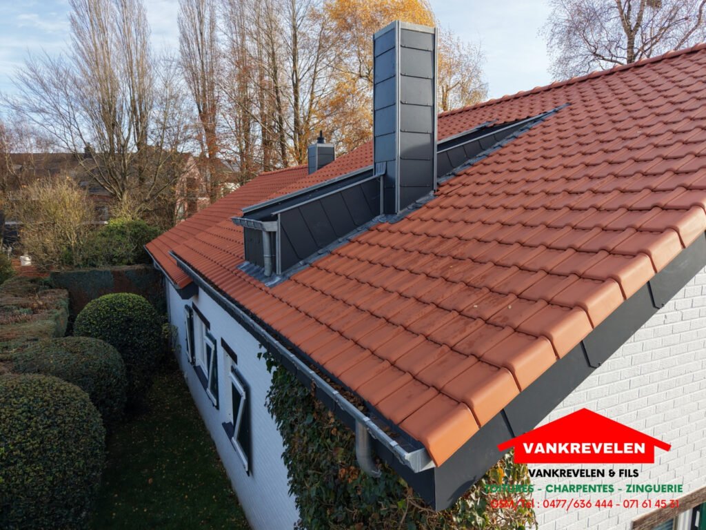 Vue de profil - côté cheminée